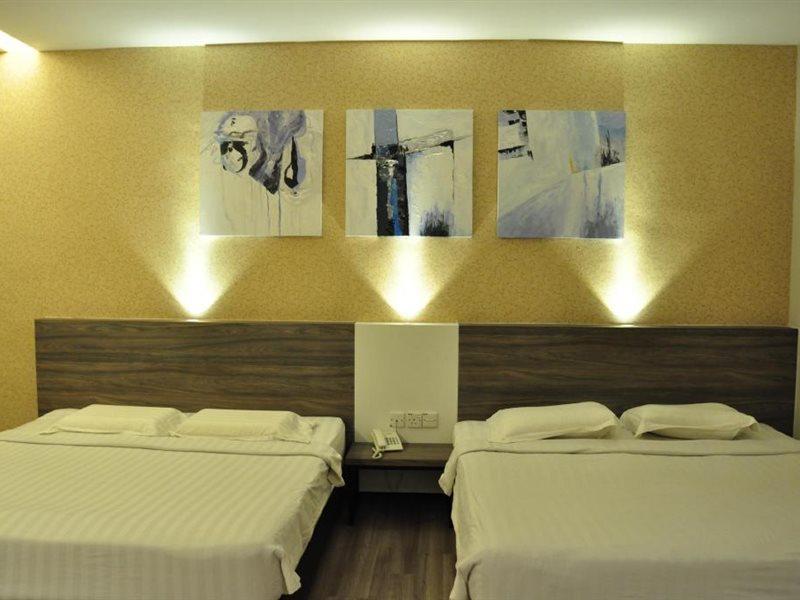 Frazel Inn Hotel Parit Buntar Exteriör bild