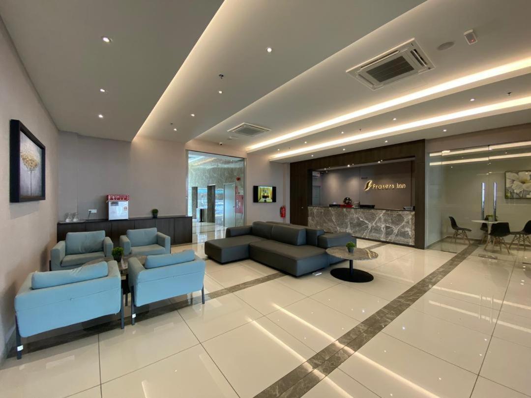 Frazel Inn Hotel Parit Buntar Exteriör bild